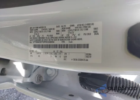 2023 Ford F-350 Xl из США, поврежденный, VIN 1FT8W3DT0PEC69054